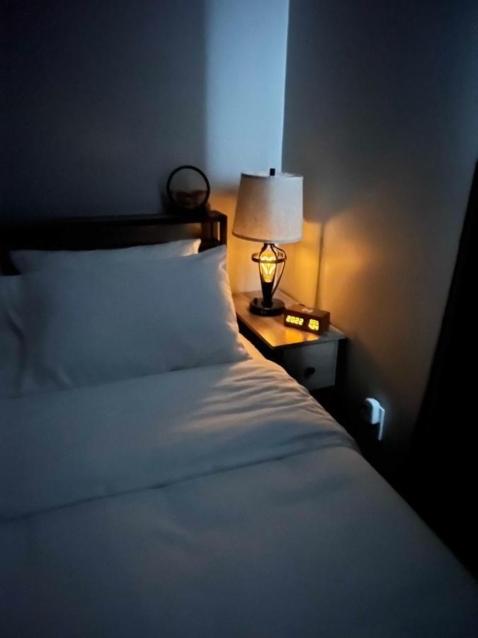 Hometel Premium Guest Suite W/ Private Entrance Ypsilanti Dış mekan fotoğraf