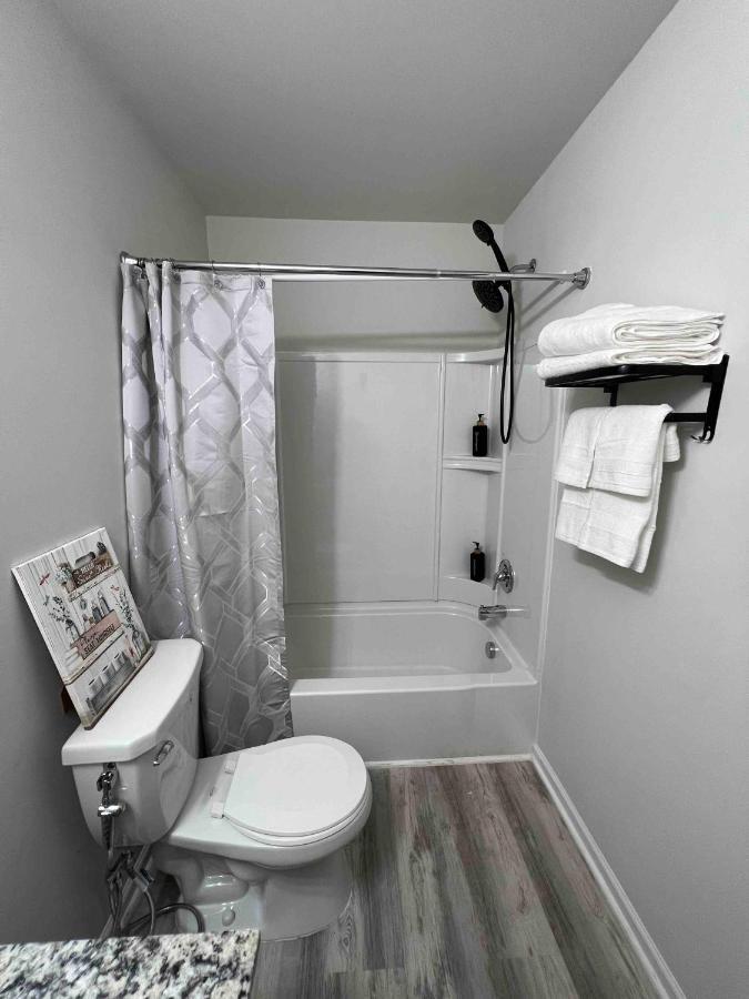 Hometel Premium Guest Suite W/ Private Entrance Ypsilanti Dış mekan fotoğraf